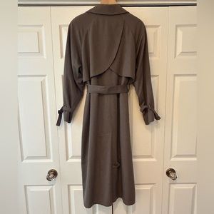 London Fog trench coat, size 10 Regular, khaki green Gently worn